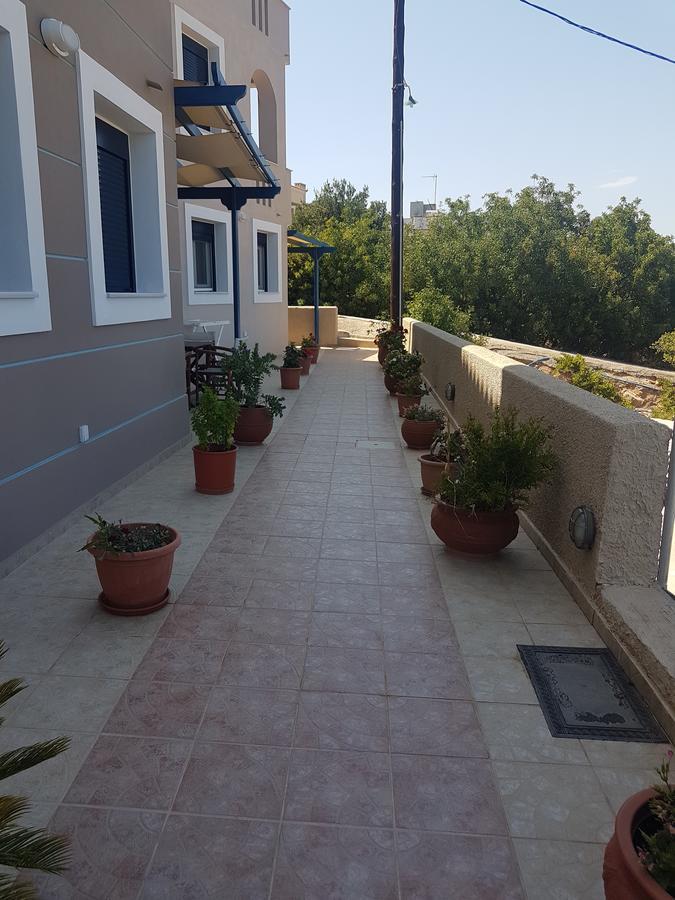 Evangelia Karfas Exterior photo