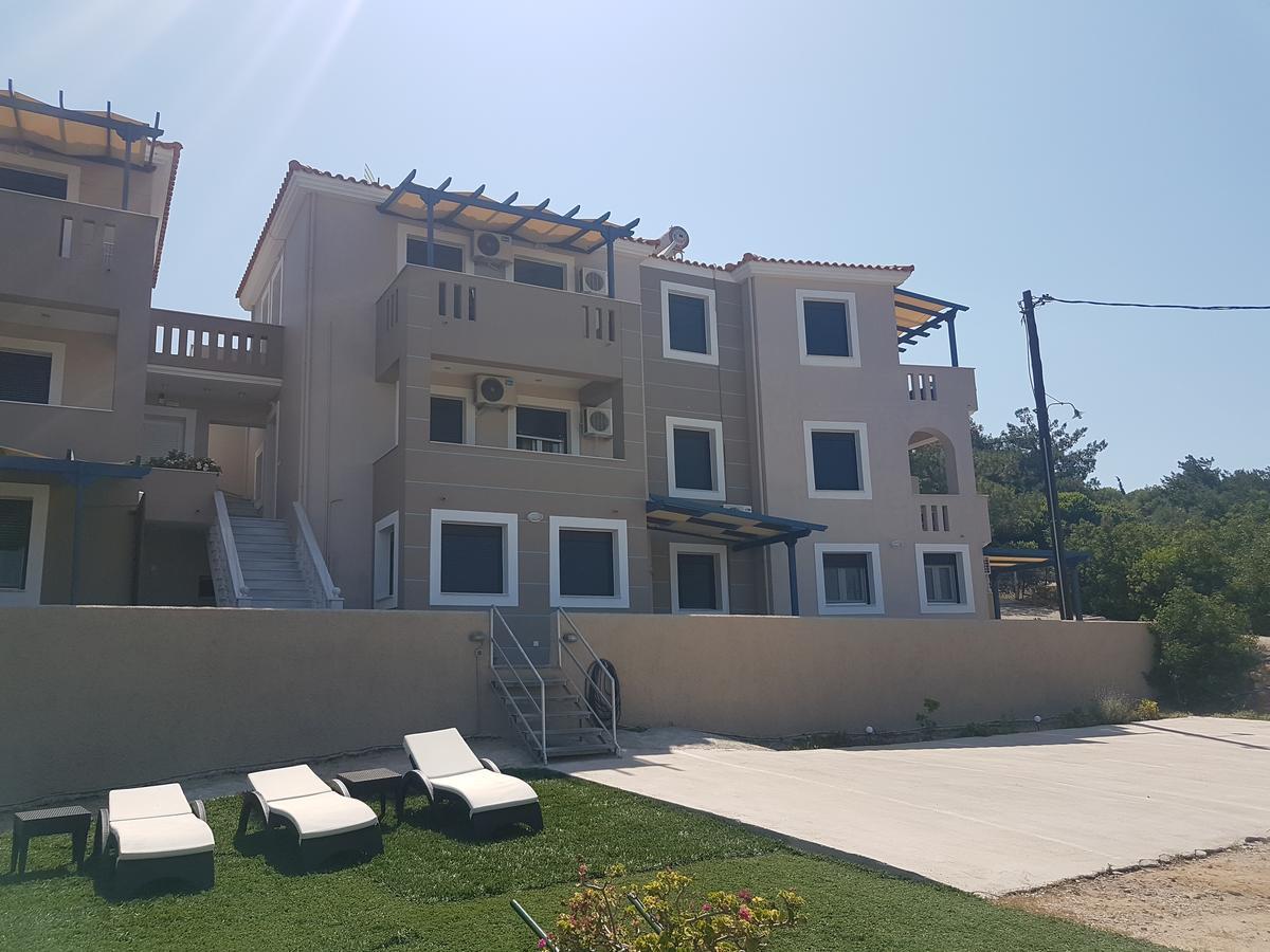 Evangelia Karfas Exterior photo